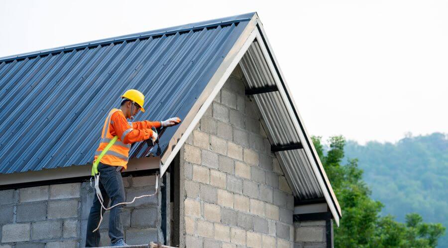 Professional Flat Roofing Installation in Montalba, TX